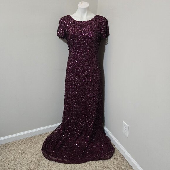 Sz 10 Adrianna Papell Scoop Back S/S Sequin Mesh Gown in Cabernet - Picture 2 of 11